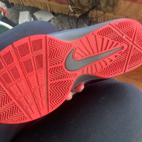 Nike Overplay VIII - Picture 5 of 5